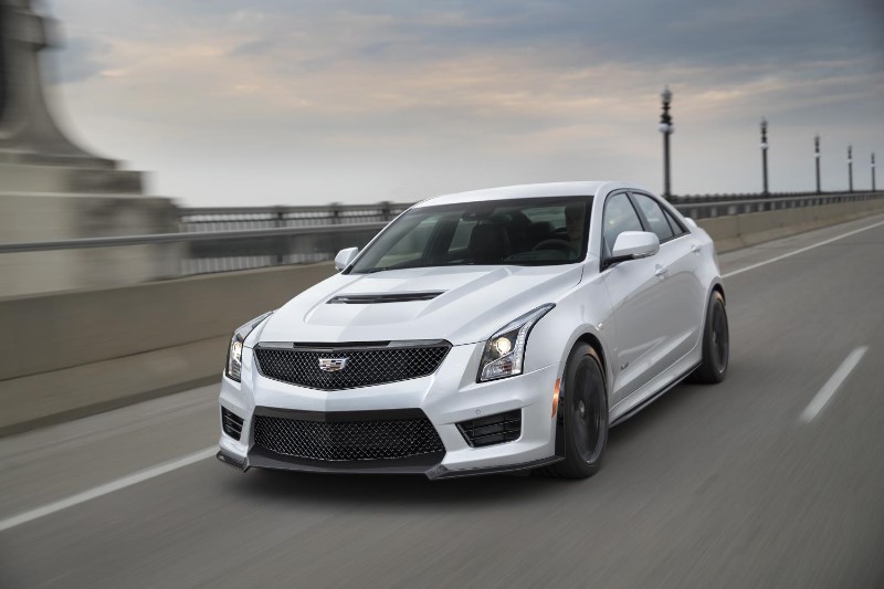 444540_2017-cadillac-ats-v-sedan-002