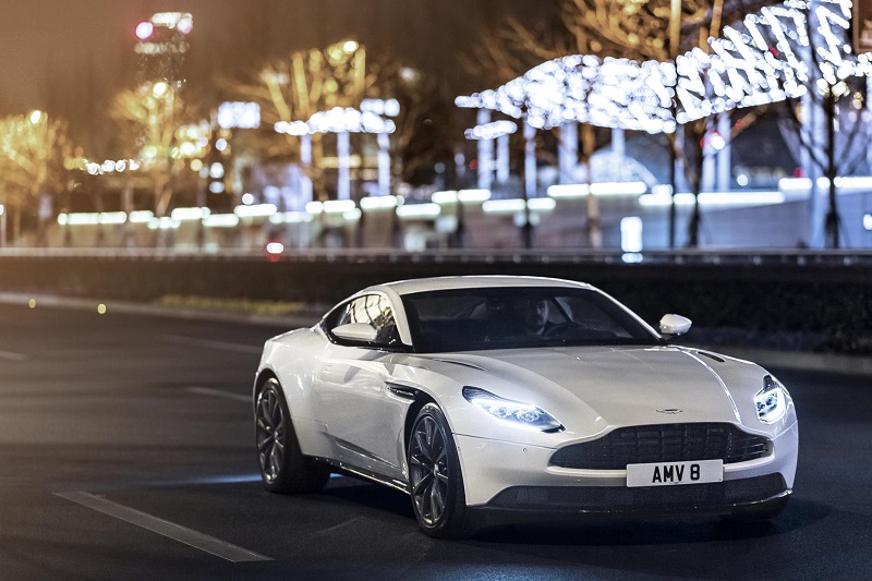 V8 DB11